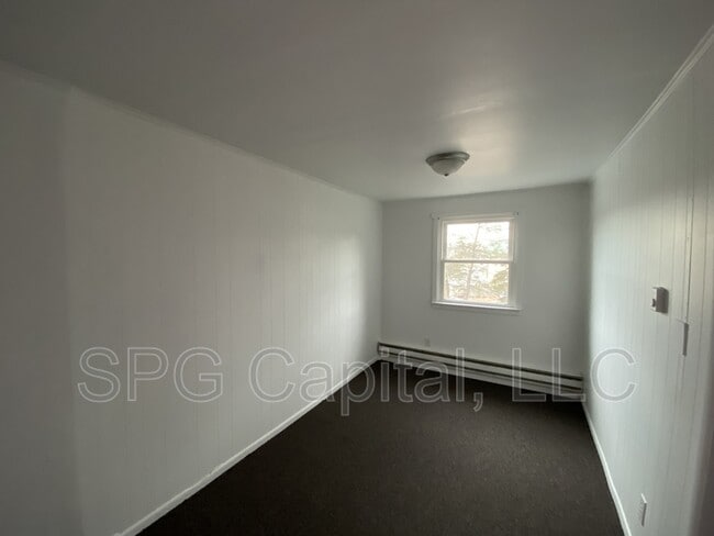 Photo - 31 W 3rd St Rental