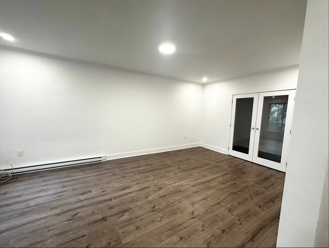 Photo - 6635-6645 Av Fielding