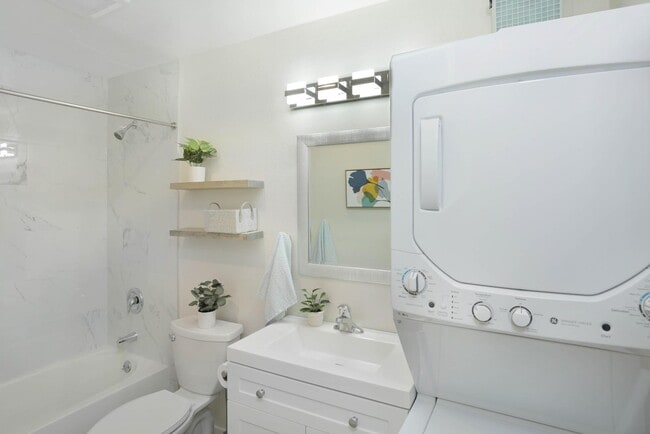Photo - 3050 Rue D’Orleans Condo Unit 436