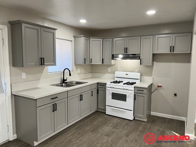 Photo - 625 A St Unit A