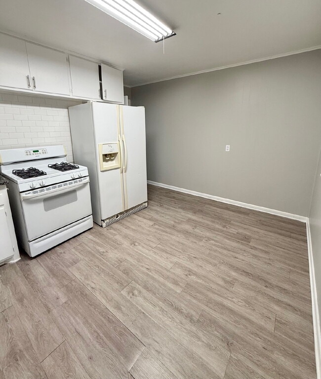 Photo - Charming 3-Bedroom Home with Bonus Room in...