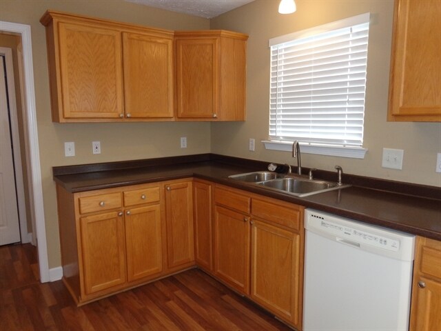 Photo - 1908 Thesa Ct