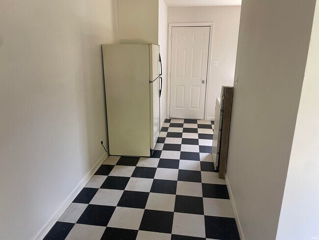 Photo - 5229 S College Dr