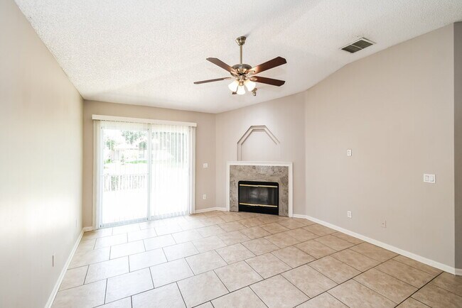 Photo - 12559 Fallohide Ln