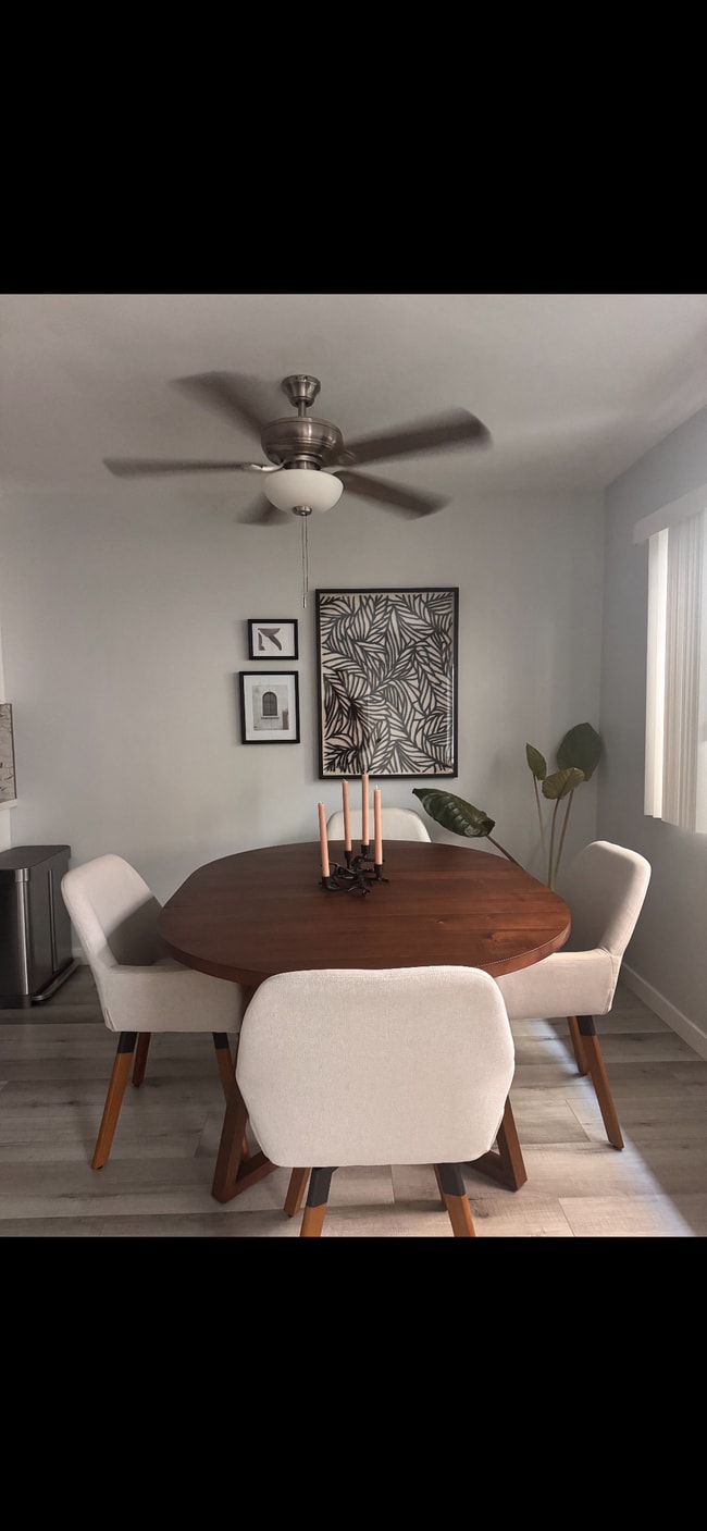Dining Room - 1947 Pelham Ave Unit 2