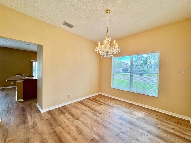 Photo - 884 Addison Dr NE