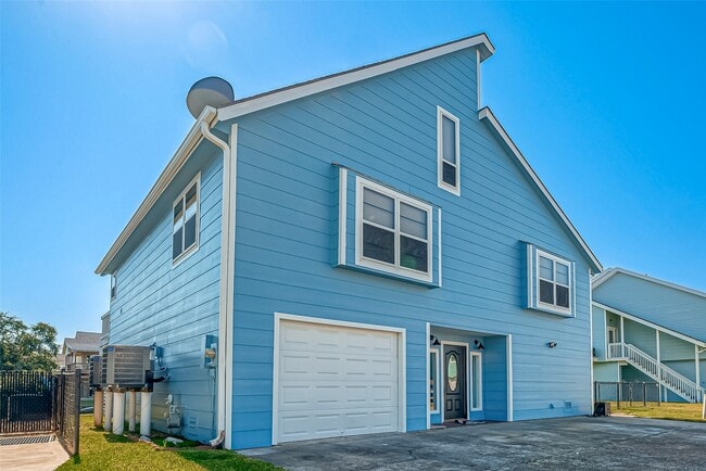 976 Bonita Dr