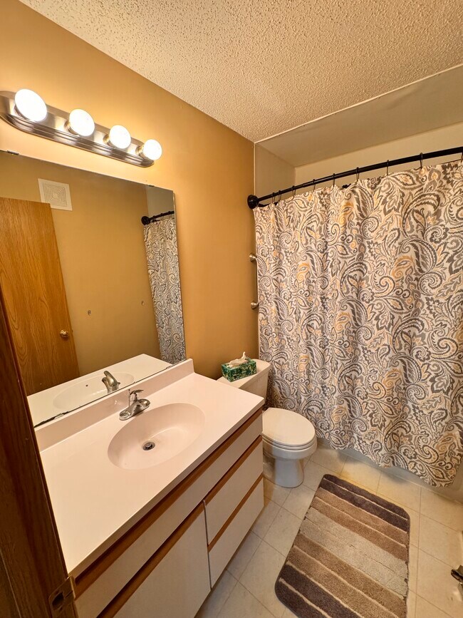 Photo - 16125 72nd St NE