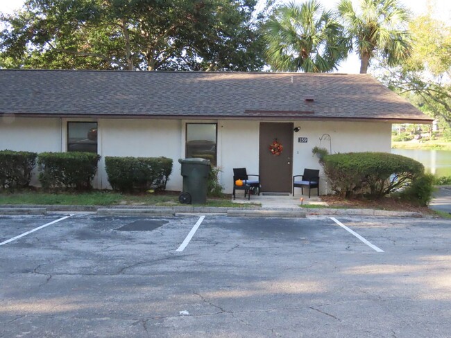 Sunnyside Lakeview 2br/2ba Apartment - Sunnyside Lakeview 2br/2ba Apartment