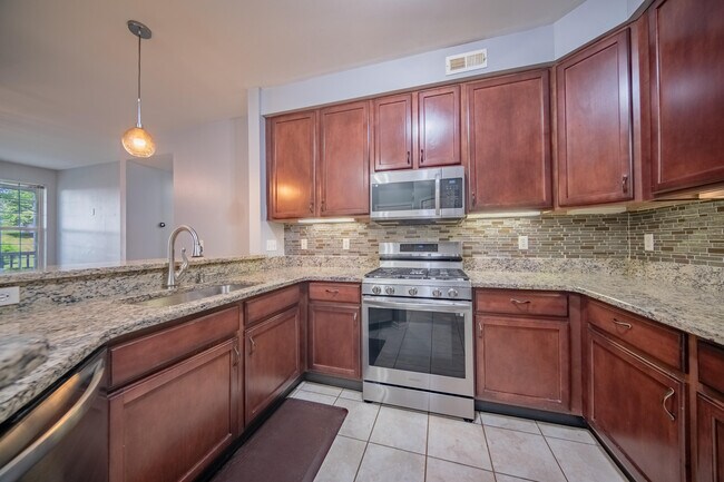 Photo - 953 E Summerfield Glen Cir