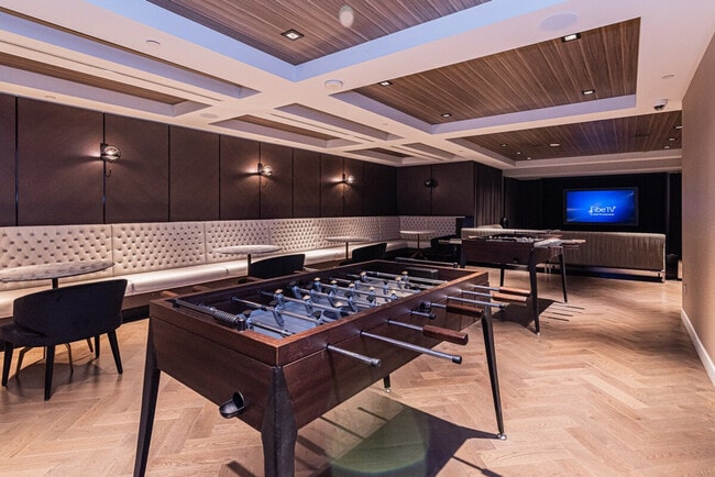 Photo - 1160 Rue De la Gauchetière O Unit SI ID1261770P