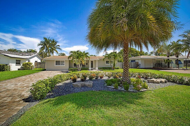 Photo - 2445 SE 7th St