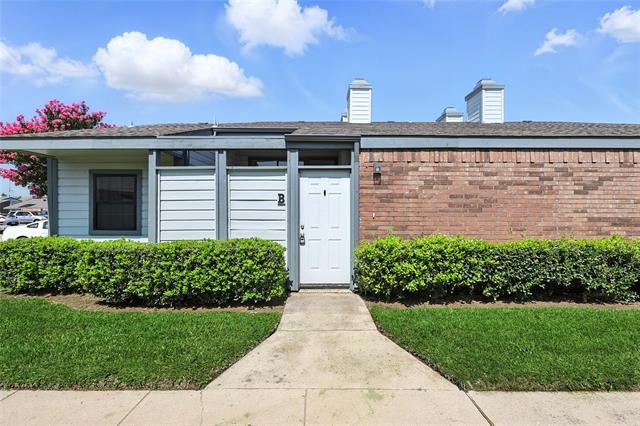 Photo - 640 Bellaire Dr Unit B