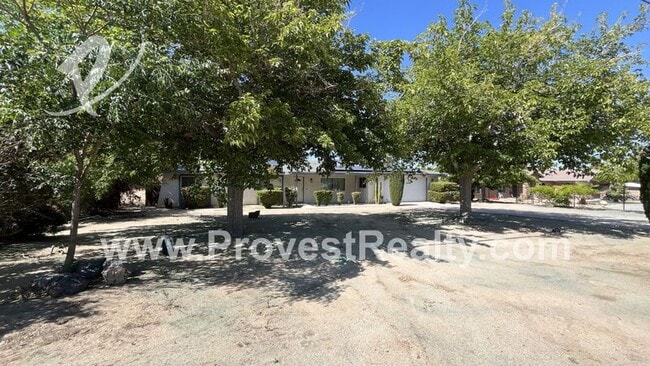Photo - 18370 Danbury Ave