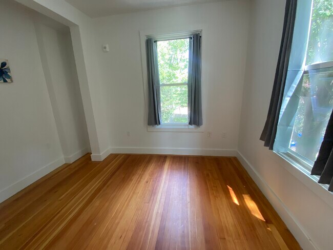 Photo - 21 Regent Cir Unit 3