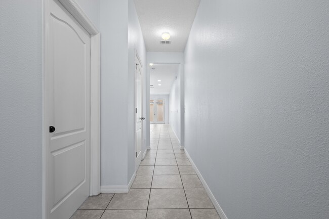 Photo - 11408 Center Lake Dr