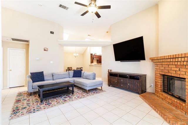 Photo - 6912 Harvey Ln