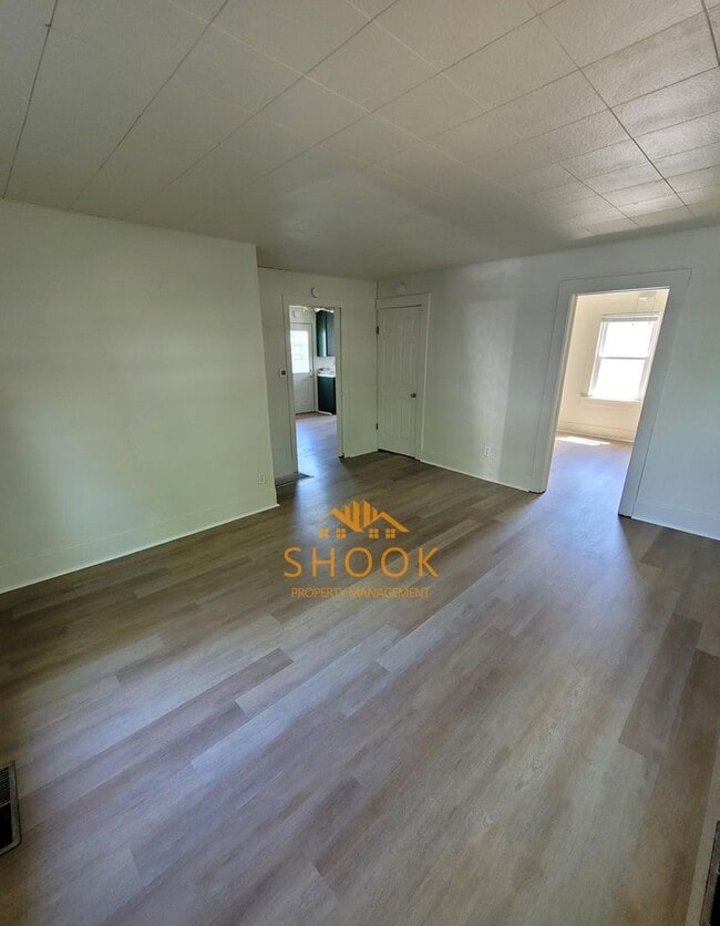 Photo - COZY AND UPDATED HOUSE IN GREAT NEIGHBORHOOD