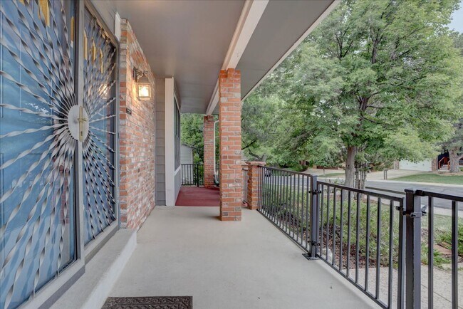 Photo - 10701 Hobbit Ln