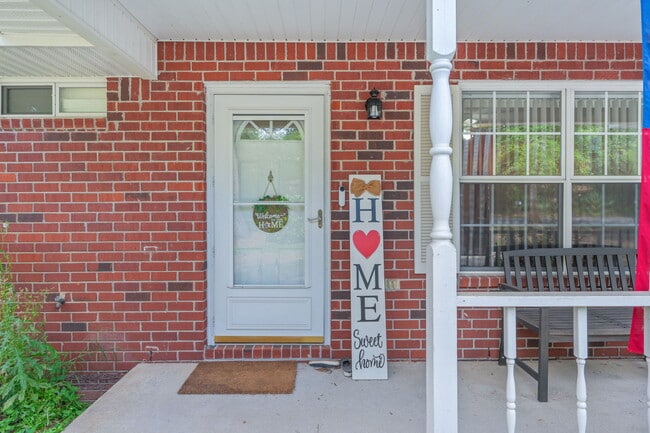 Photo - 3101 Lynn Dr