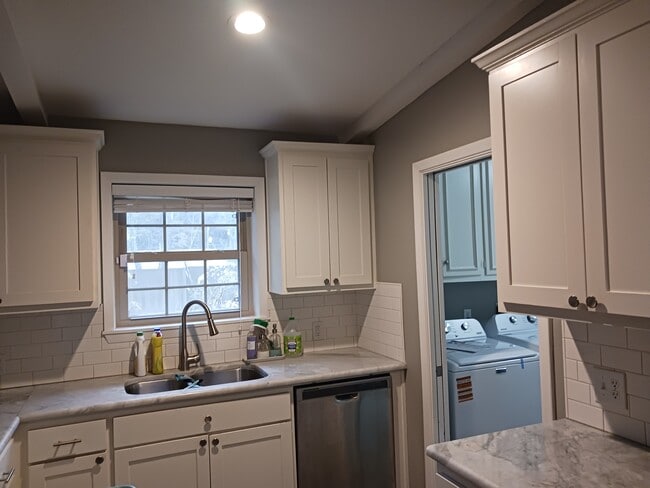 Photo - 204 Ralph St