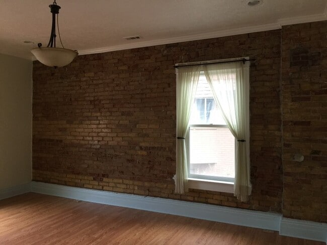 332 S Elizabeth St Unit 2
