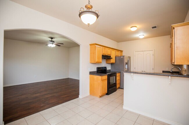 Photo - ***300 Copper Oaks***
