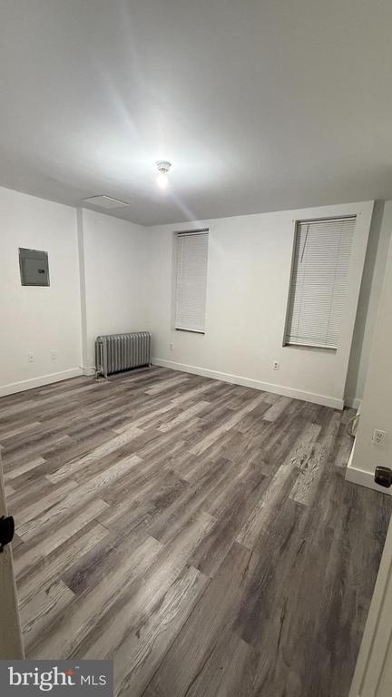 Photo - 2353 E Somerset St