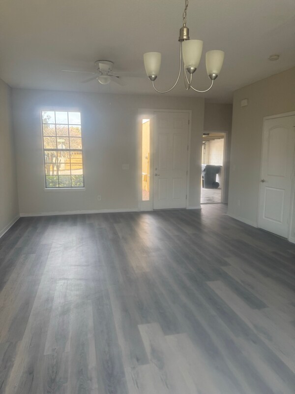 Photo - 1211 Chervil Dr