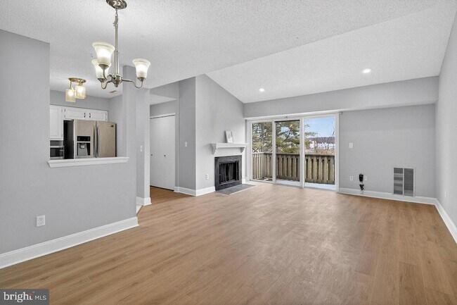 Photo - 304 Aspen Dr