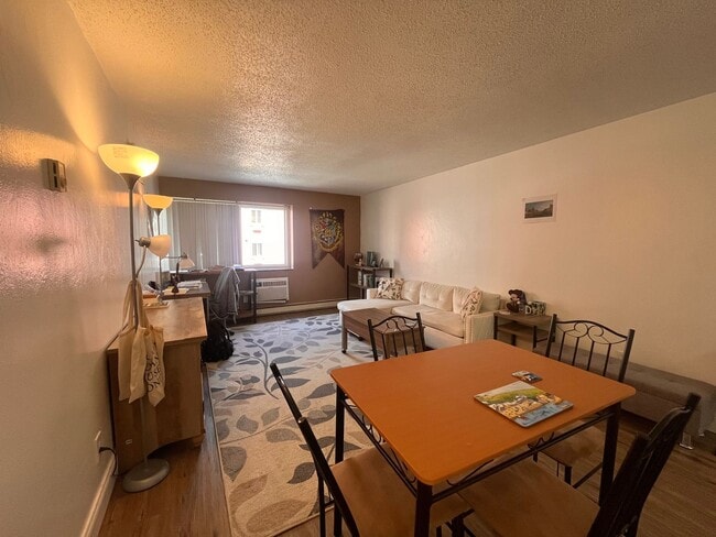 Photo - Downtown Furnished One-Bedroom Unit!