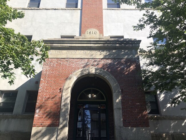 Photo - 260 Fountain St