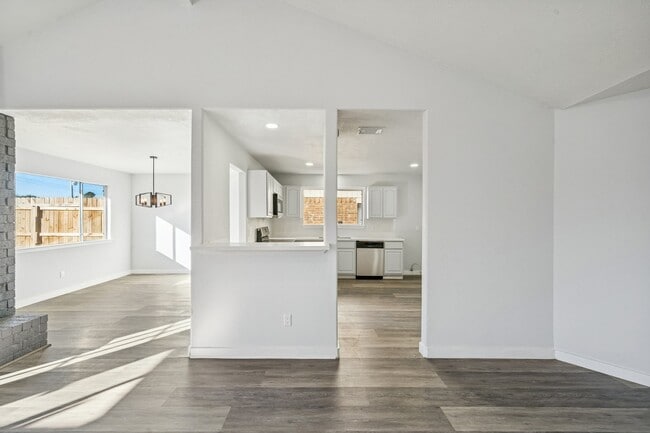 Photo - 1419 Fieldstone Dr