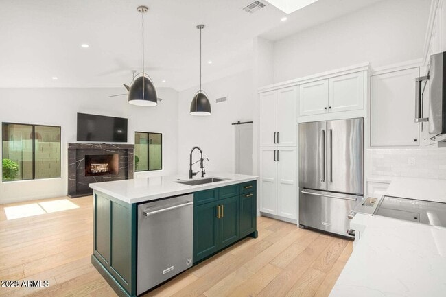 Photo - 5715 E Campo Bello Dr