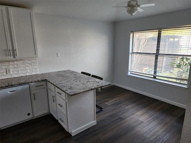 Photo - 8240 Willis Ln