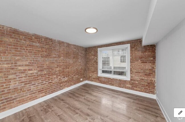 Building Photo - 2 bedroom in Chicago IL 60610 Unit D3 Rental