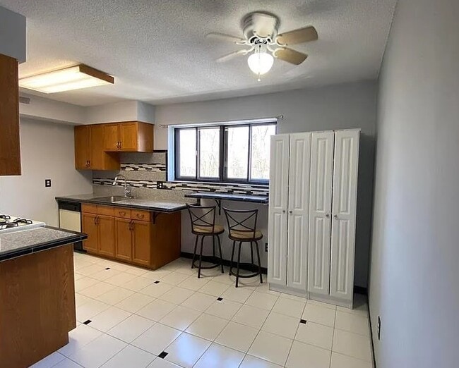 Building Photo - 4819 Middletowne St Unit G