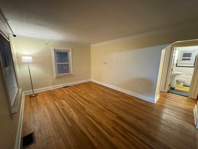 Photo - 2363 E Maple Rd