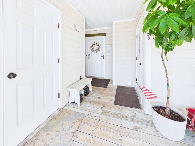 Photo - Furnished 2 bd/ 2 ba condo in St James Community!