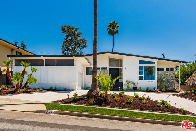 Building Photo - 5412 S Holt Ave Rental