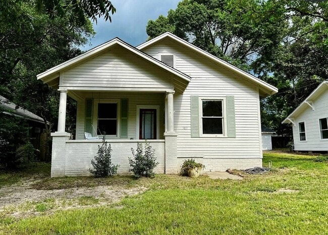 Building Photo - 209 S Fulton St