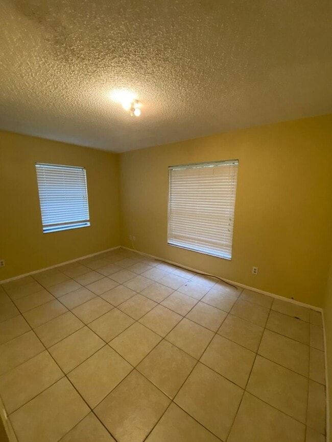 Photo - 67 Deena Way
