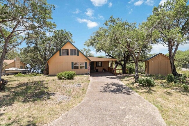 Building Photo - 2676 Woodcrest Dr Rental