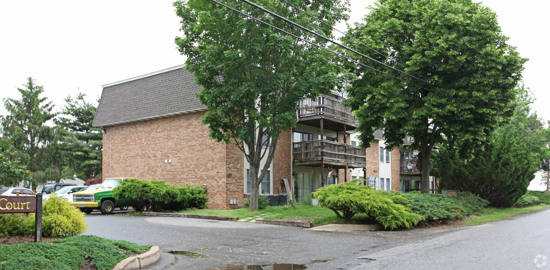 Photo - Ridgeview Court Apartments