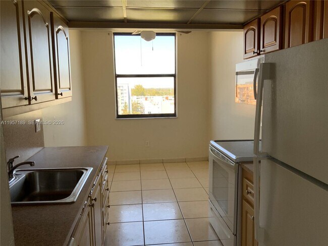 Photo - 1470 NE 123rd St Unit A1016