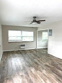 Building Photo - 112 Lake Ave Unit 10