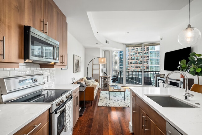 Photo - 1080 Peachtree St NE