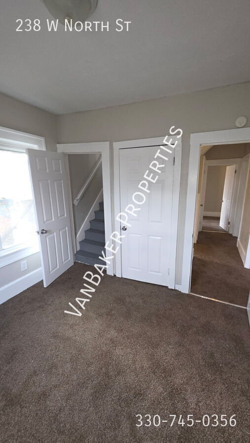 Photo - 238 W North St