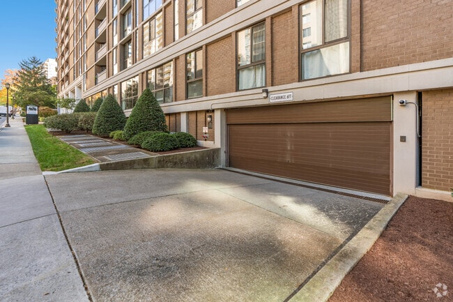 4620 N Park Ave - 4620 N Park Ave