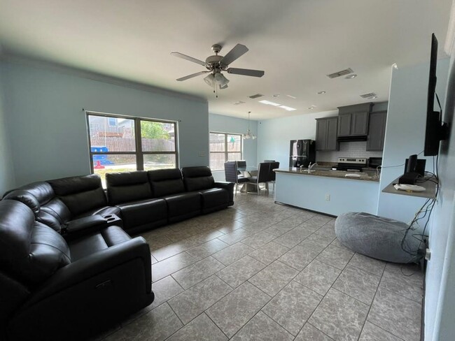 Photo - 9987 Inmaculada Ln